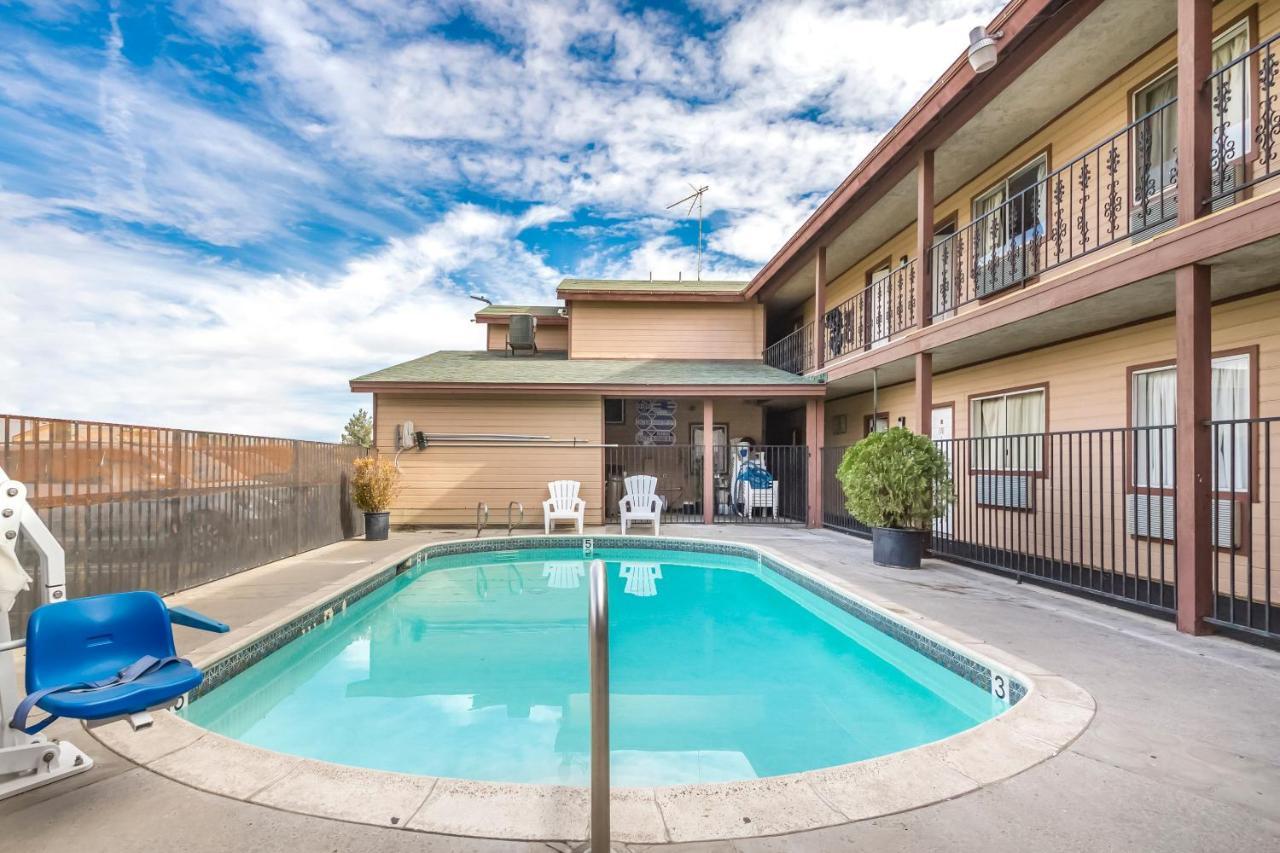 Quality Inn Victorville - Hesperia I-15 外观 照片